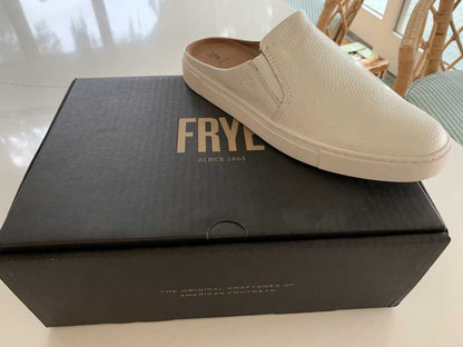 White / 8 / peggy_57668