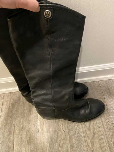 Black / 8 / Erin_60082
