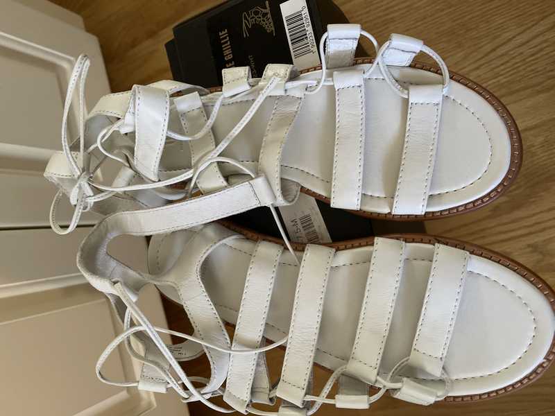 White / 7.5 / NANCY_62781