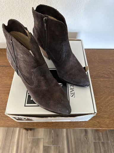 Brown / 7 / Marina_63129