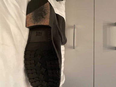 Black / 7 / Sarah_70423