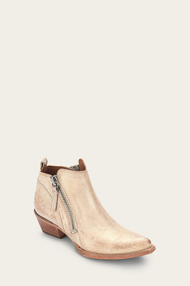 Frye on sale sacha short