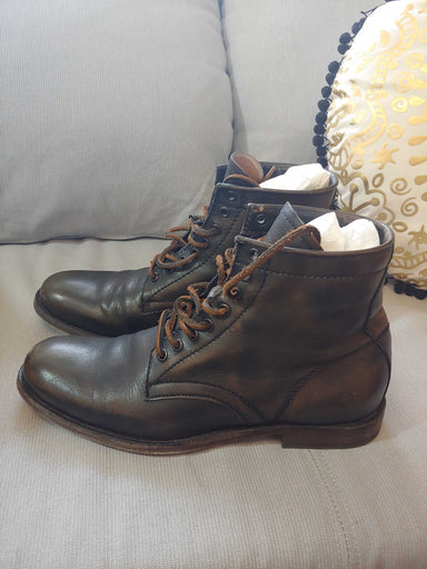 Dark Brown / 9.5